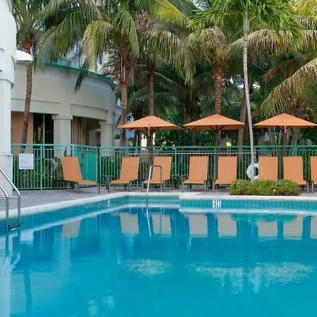 Courtyard By Marriott Fort Lauderdale Airport & Cruise Port 